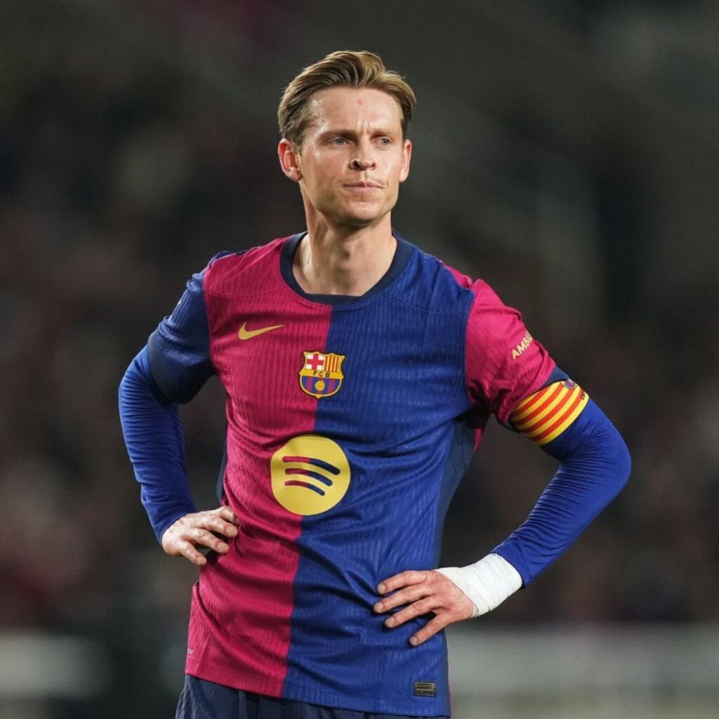 Absencia Holanďana Frenkie de Jonga proti Mallorce
