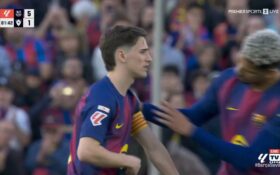 Araujo odovzdal Gavimu kapitánsku pásku