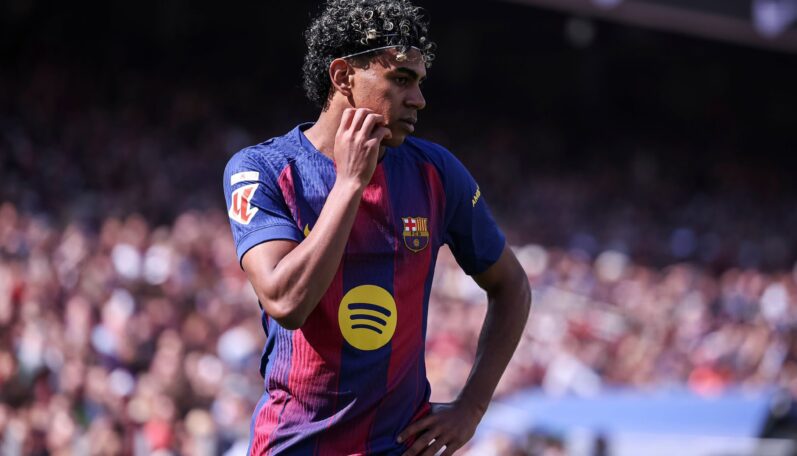 marca bol favoritom Yamal