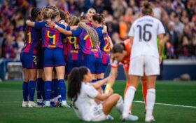Barcelona deklasovala Real Madrid 6:0 a postupuje do semifinále Ligy mistryň