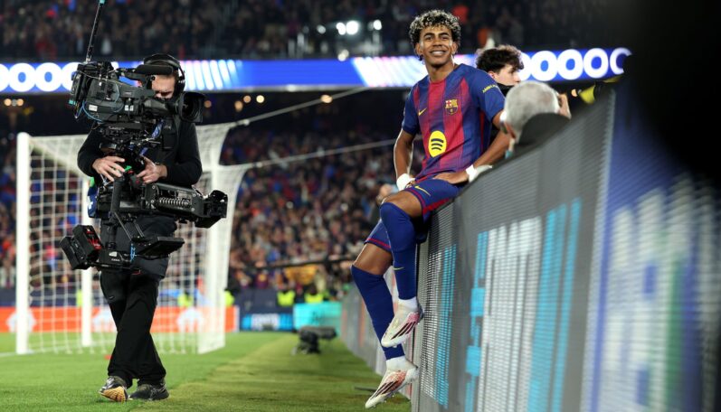 L’Equipe odhaľuje zárobky Lamine Yamal v Barcelone. Čísla ukazujú jeho plat, bonusy a výhodnú zmluvu v FC Barcelona.