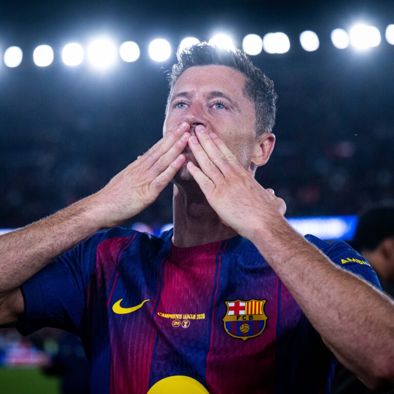 Lewandowski so slzami v očiach opúšťal ihrisko