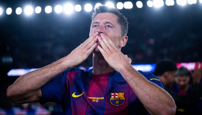 Lewandowski so slzami v očiach opúšťal ihrisko