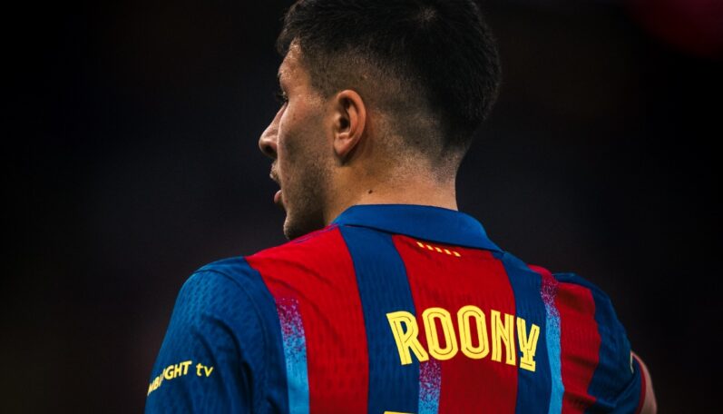 Marca zaradila jedného hráča Barcelony do jedenástky sklamaní LaLigy a ním je Roony