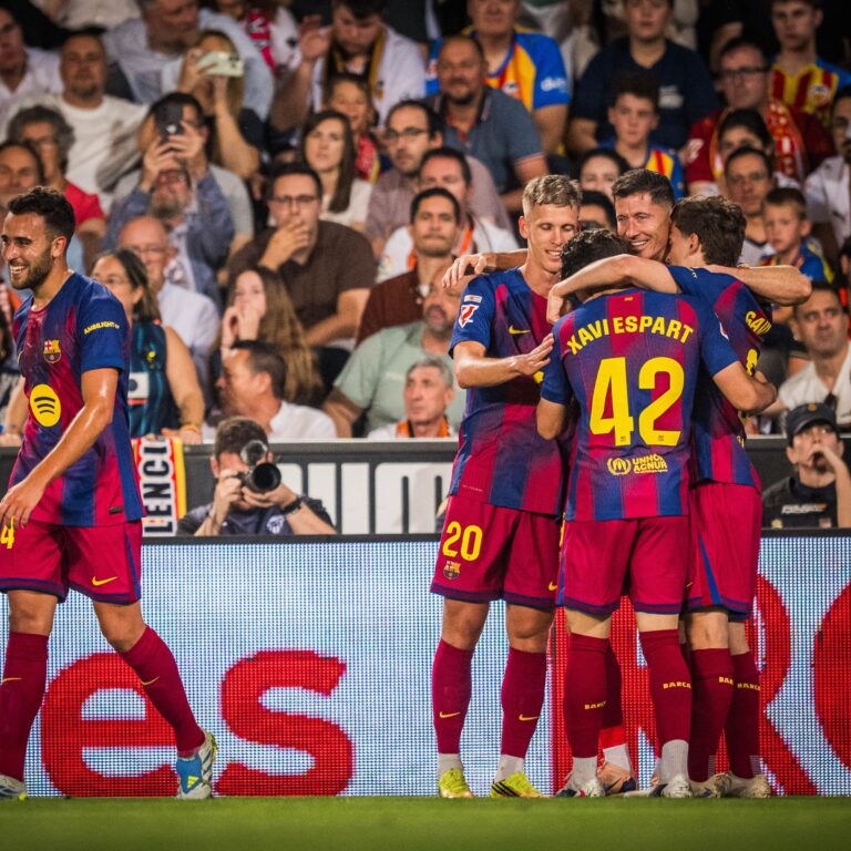 Hráči Barcelony prvýkrát v histórii získali Zarra Trofeo
