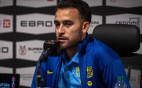 Eric García: Myslím si, že nás Flick klame a dokonale rozumie všetkému
