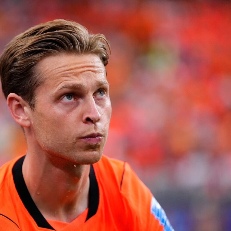 Frenkie de Jong: Stále pociťujem určitú bolesť, ale dnes som musel hrať