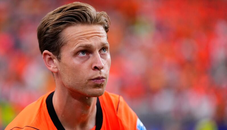 Frenkie de Jong: Stále pociťujem určitú bolesť, ale dnes som musel hrať