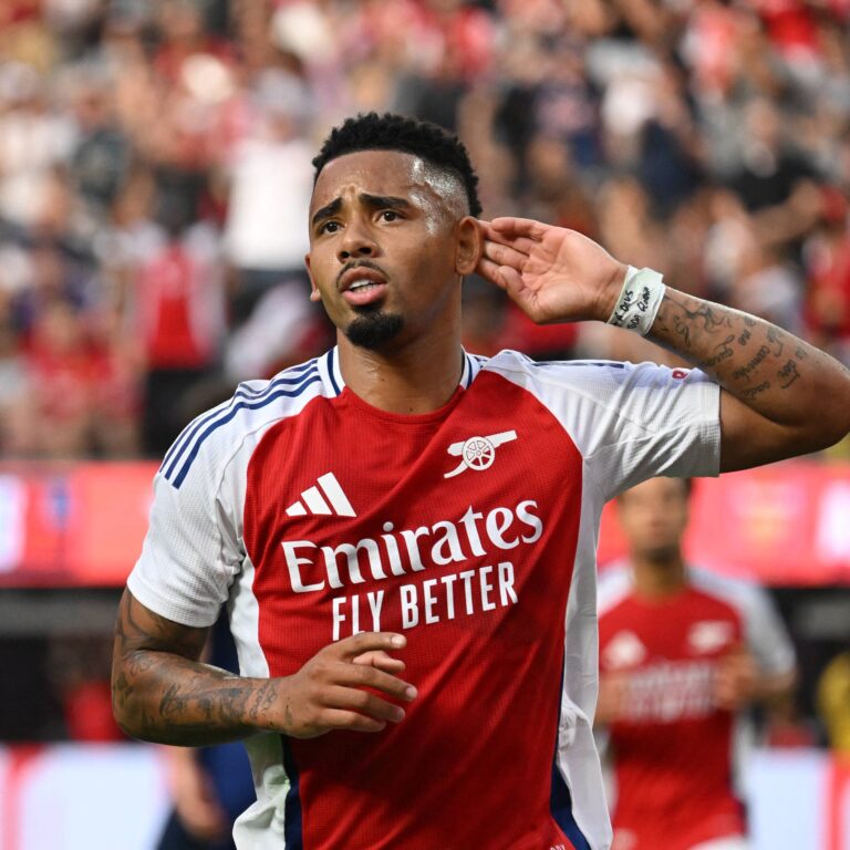 Gabriel Jesus sa pripája k Barcelone