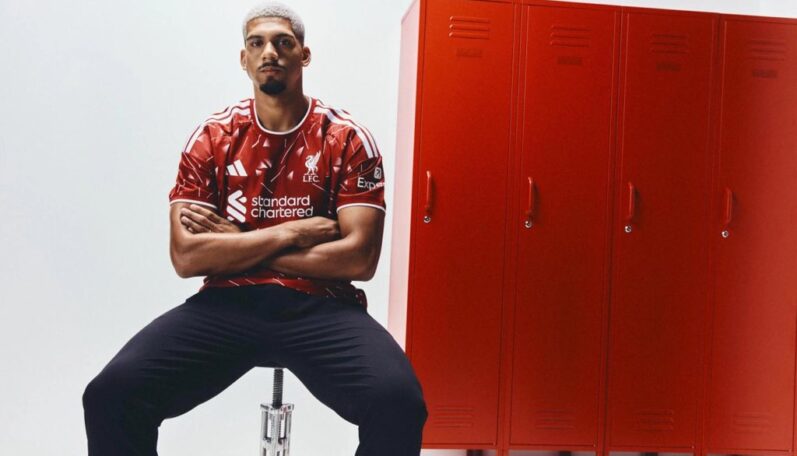 OFICIÁLNE: Ronald Araujo mieri na hosťovanie do Liverpoolu!