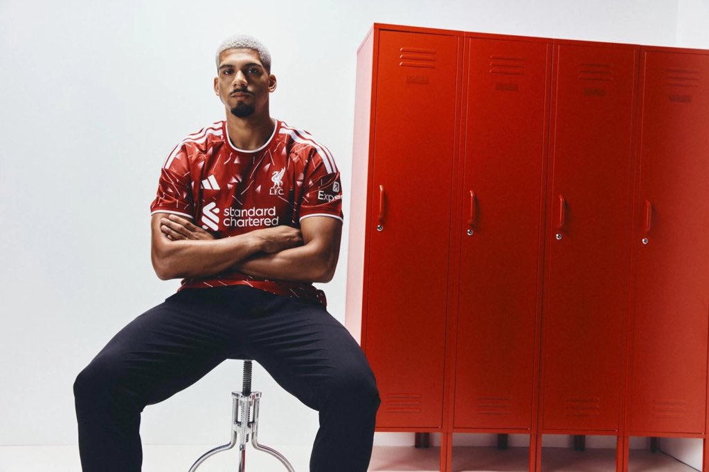 OFICIÁLNE: Ronald Araujo mieri na hosťovanie do Liverpoolu!