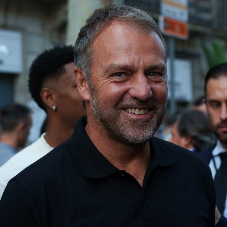 Barcelona má viacnásobné zastúpenie: Raphinha, Cubarsí, Cancelo aj Flick zabojujú o ocenenia LaLigy